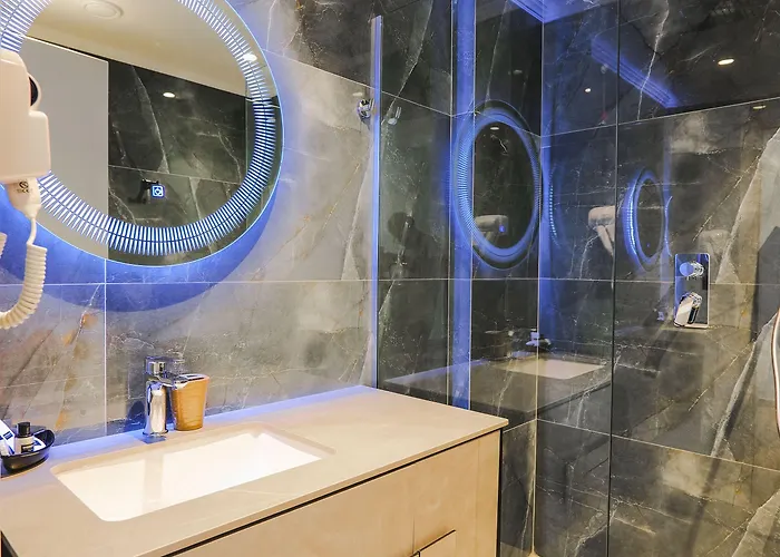 Hotel Ori Mare Ksamil